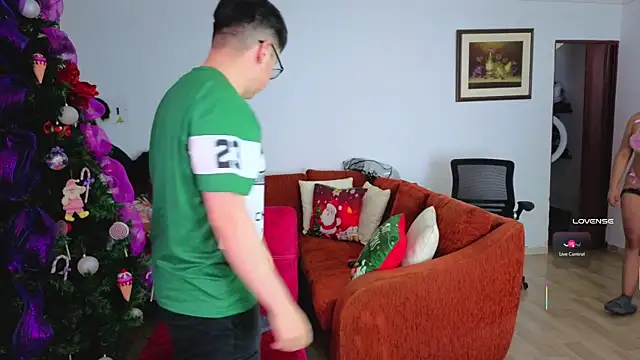 Cleo Ace online show from December 21, 2025, 2:02 pm