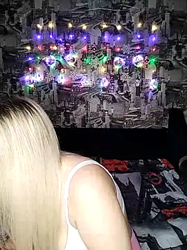 HoneyNelly online show from February 10, 2026, 11:20 pm