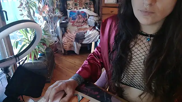 Maite4ever online show from November 15, 2025, 3:30 pm