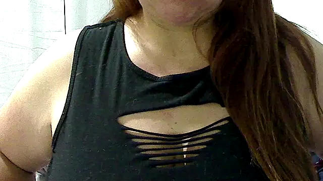 Snapshot of luciana69hot chatting on May 12, 2026, 11:13 pm luciana69hot online show from May 12, 2026, 11:13 pm