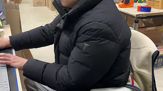 suwonsub online show from February 21, 2026, 11:39 pm