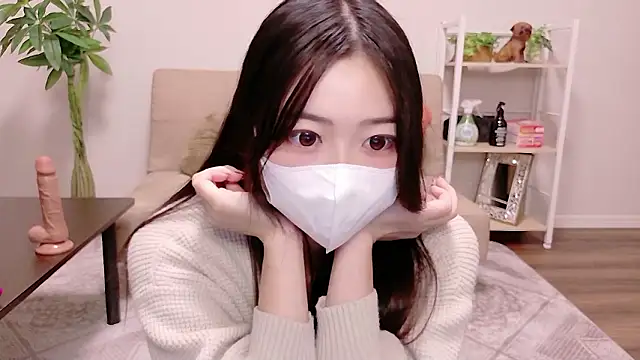 SUI-Strong online show from October 18, 2025, 11:00 am