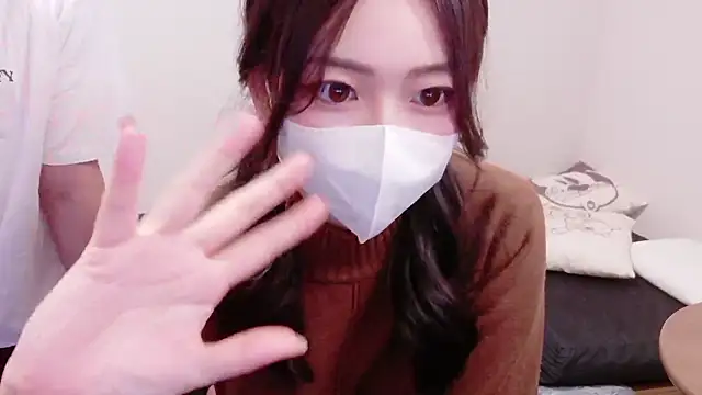 SUI-Strong online show from October 19, 2025, 9:21 am