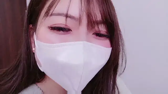 SUI-Strong online show from December 14, 2025, 5:35 am