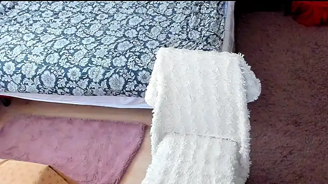 Squirt Kimm online show from February 13, 2026, 8:43 am