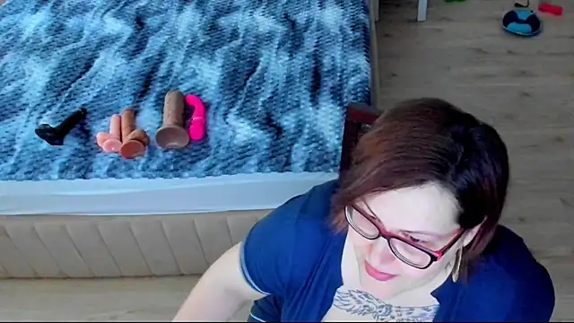 Squirt Kimm online show from May 7, 2026, 3:17 pm