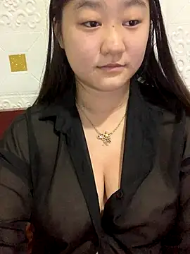 xialuo25 online show from October 11, 2025, 8:07 pm