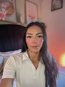Snapshot of im-isabella chatting on July 14, 2026, 9:31 pm im-isabella online show from July 14, 2026, 9:31 pm