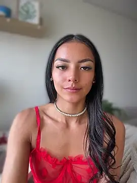 Snapshot of im-isabella chatting on July 17, 2026, 5:40 pm im-isabella online show from July 17, 2026, 5:40 pm