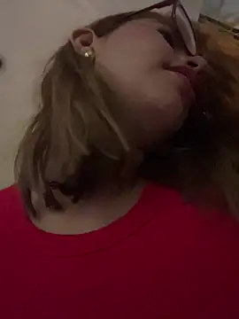 sara calderon online show from November 16, 2025, 2:44 pm