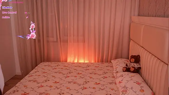 Snapshot of LiaGotti chatting on February 25, 2026, 7:45 pm LiaGotti online show from February 25, 2026, 7:45 pm