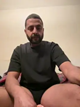 anaahmed30 online show from April 22, 2026, 9:16 pm