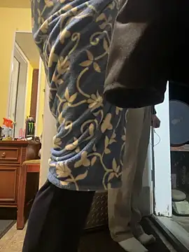 SoftLeini online show from October 15, 2025, 10:26 am