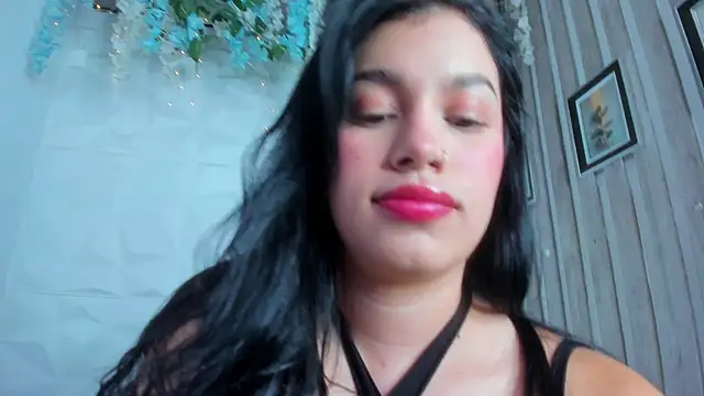 Snapshot of zarahcoxx chatting on September 12, 2025, 2:22 am zarahcoxx online show from September 12, 2025, 2:22 am