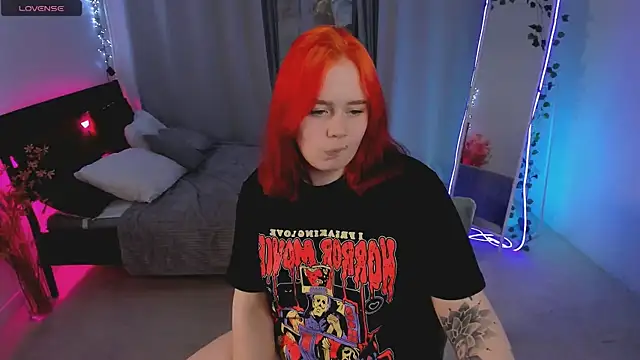 lunaalli online show from March 10, 2026, 9:31 pm