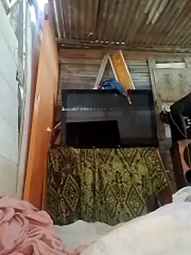 Snapshot of srtsara chatting on February 8, 2026, 1:14 pm srtsara online show from February 8, 2026, 1:14 pm