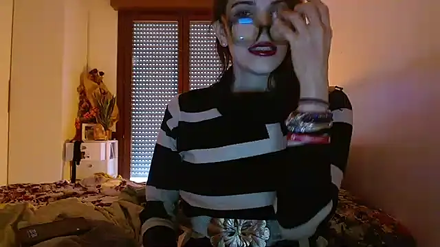 refem9 online show from November 5, 2025, 3:23 pm