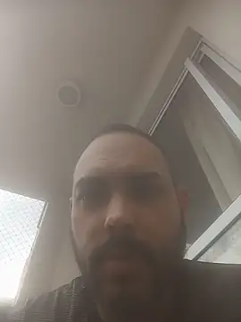 jfgustavo001 online show from May 17, 2026, 5:09 pm