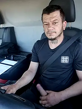 Marsoupilamiiii online show from April 30, 2026, 5:47 am