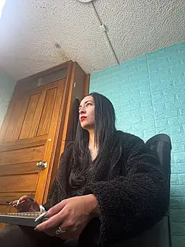 Snapshot of SALOME_KORLAND chatting on September 24, 2025, 12:30 pm SALOME KORLAND online show from September 24, 2025, 12:30 pm