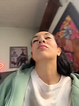 Snapshot of SALOME_KORLAND chatting on October 14, 2025, 6:31 pm SALOME KORLAND online show from October 14, 2025, 6:31 pm