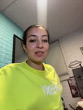 Snapshot of SALOME_KORLAND chatting on October 22, 2025, 9:47 pm SALOME KORLAND online show from October 22, 2025, 9:47 pm