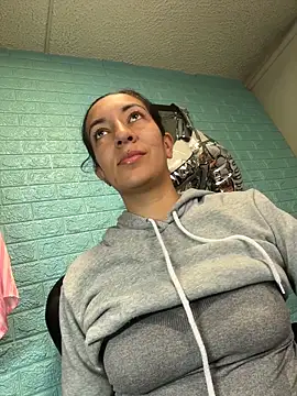 Snapshot of SALOME_KORLAND chatting on October 27, 2025, 11:47 am SALOME KORLAND online show from October 27, 2025, 11:47 am