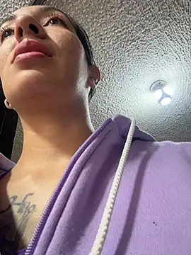 Snapshot of SALOME_KORLAND chatting on December 5, 2025, 2:14 pm SALOME KORLAND online show from December 5, 2025, 2:14 pm