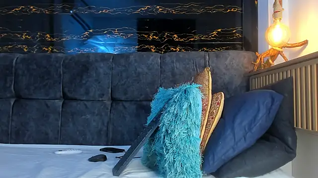 Diamond twink online show from October 3, 2025, 3:58 am