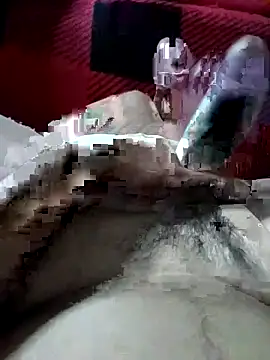 Snapshot of Ravenvodka chatting on November 4, 2025, 8:02 am Ravenvodka online show from November 4, 2025, 8:02 am