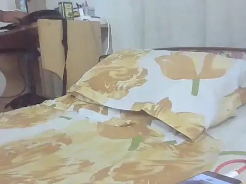 Snapshot of sofiacpl_ chatting on October 30, 2025, 5:24 pm sofiacpl  online show from October 30, 2025, 5:24 pm