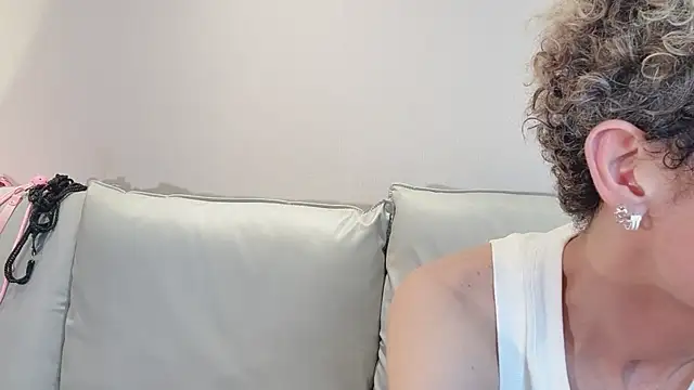 Snapshot of 19cmfuck18girl chatting on July 18, 2026, 3:49 pm 19cmfuck18girl online show from July 18, 2026, 3:49 pm