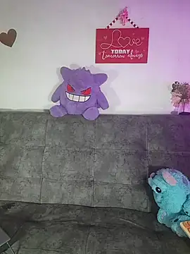 Fox Roxxan online show from April 9, 2026, 2:33 am