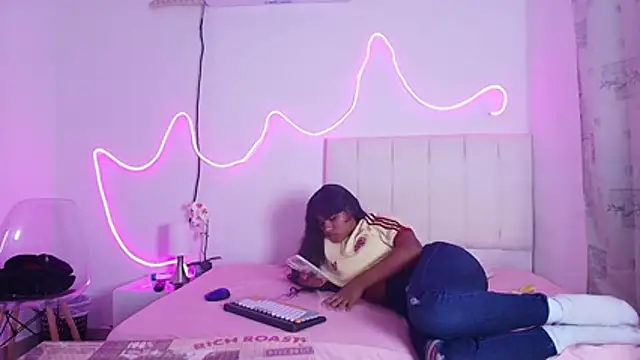 Andre lezcano online show from March 29, 2026, 10:32 pm