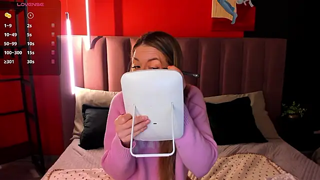 Snapshot of StacyWells chatting on March 21, 2026, 1:32 am StacyWells online show from March 21, 2026, 1:32 am