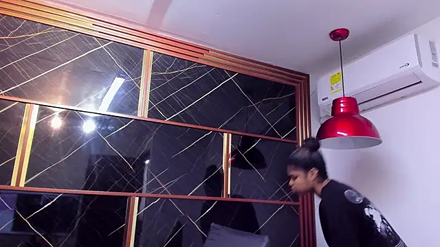 HannyThompson online show from October 11, 2025, 12:26 pm