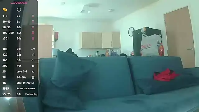 avamaxwell online show from April 14, 2026, 10:32 am