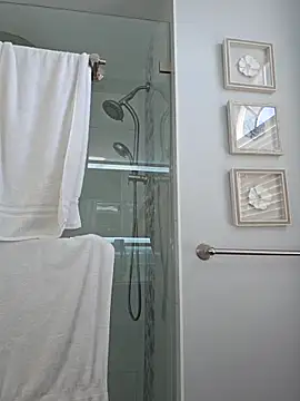 cubanitofeliz40 online show from February 21, 2026, 10:11 pm