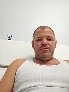 cubanitofeliz40 online show from March 5, 2026, 12:23 pm