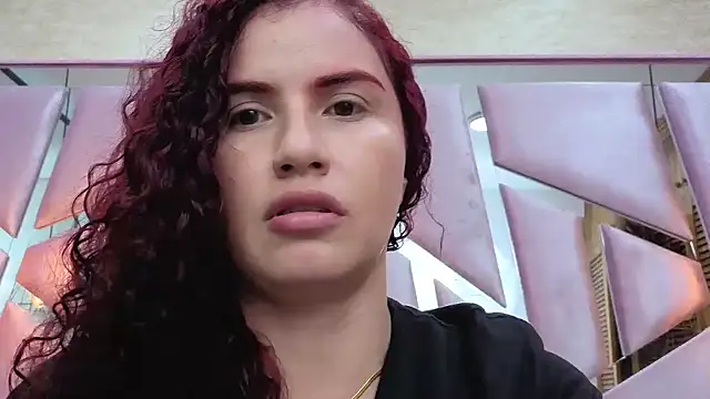 ThaliaCross online show from March 4, 2026, 7:42 pm