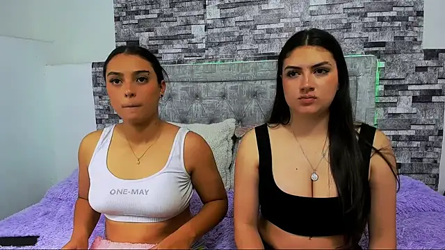 nicolexxaleja online show from October 1, 2025, 10:49 pm