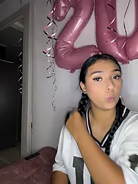 Snapshot of nicolexxaleja chatting on June 27, 2026, 3:11 am nicolexxaleja online show from June 27, 2026, 3:11 am
