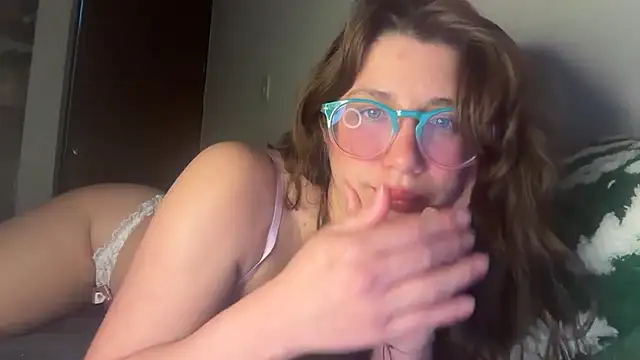 Snapshot of Meowkillah13 chatting on December 20, 2025, 11:45 pm Meowkillah13 online show from December 20, 2025, 11:45 pm