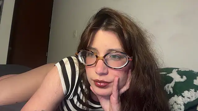 Snapshot of Meowkillah13 chatting on December 22, 2025, 11:46 pm Meowkillah13 online show from December 22, 2025, 11:46 pm