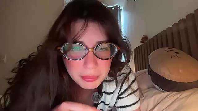 Snapshot of Meowkillah13 chatting on January 5, 2026, 7:39 pm Meowkillah13 online show from January 5, 2026, 7:39 pm