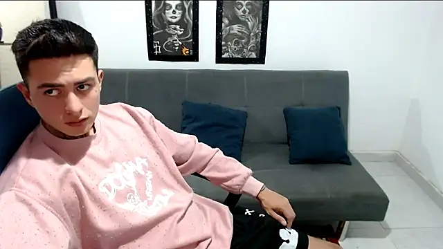 santii ss online show from November 5, 2025, 2:11 am