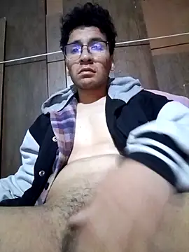 Snapshot of LecheDeSoya666 chatting on October 5, 2025, 5:06 am LecheDeSoya666 online show from October 5, 2025, 5:06 am