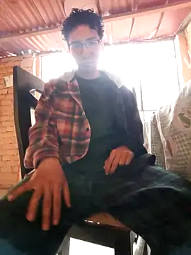 Snapshot of LecheDeSoya666 chatting on November 1, 2025, 9:39 pm LecheDeSoya666 online show from November 1, 2025, 9:39 pm