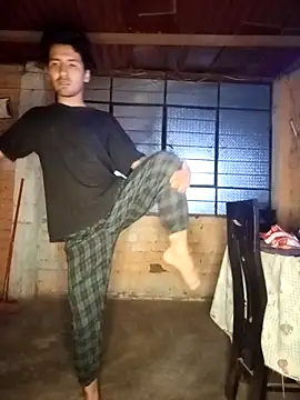 Snapshot of LecheDeSoya666 chatting on November 9, 2025, 5:39 am LecheDeSoya666 online show from November 9, 2025, 5:39 am