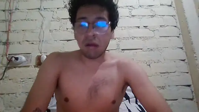 Snapshot of LecheDeSoya666 chatting on December 18, 2025, 4:40 am LecheDeSoya666 online show from December 18, 2025, 4:40 am